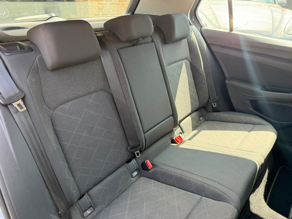 Volkswagen Golf 8