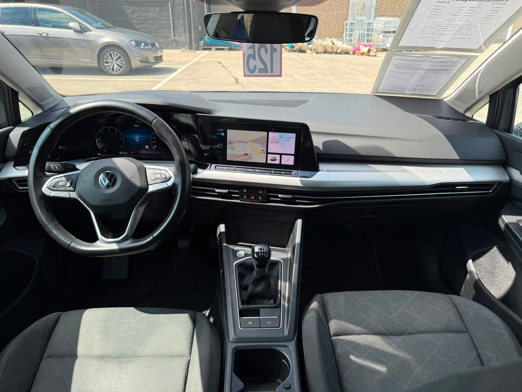 Volkswagen Golf 8