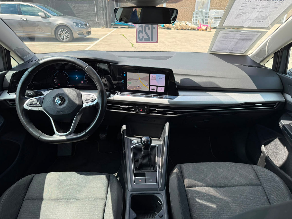 Volkswagen Golf 8