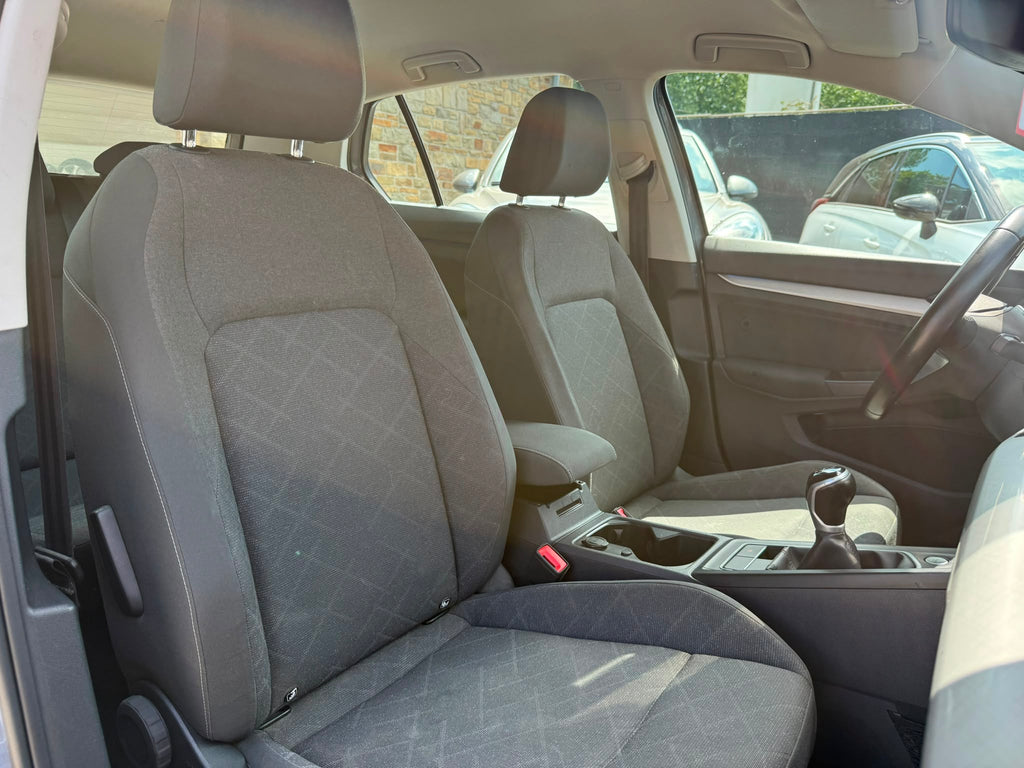 Volkswagen Golf 8