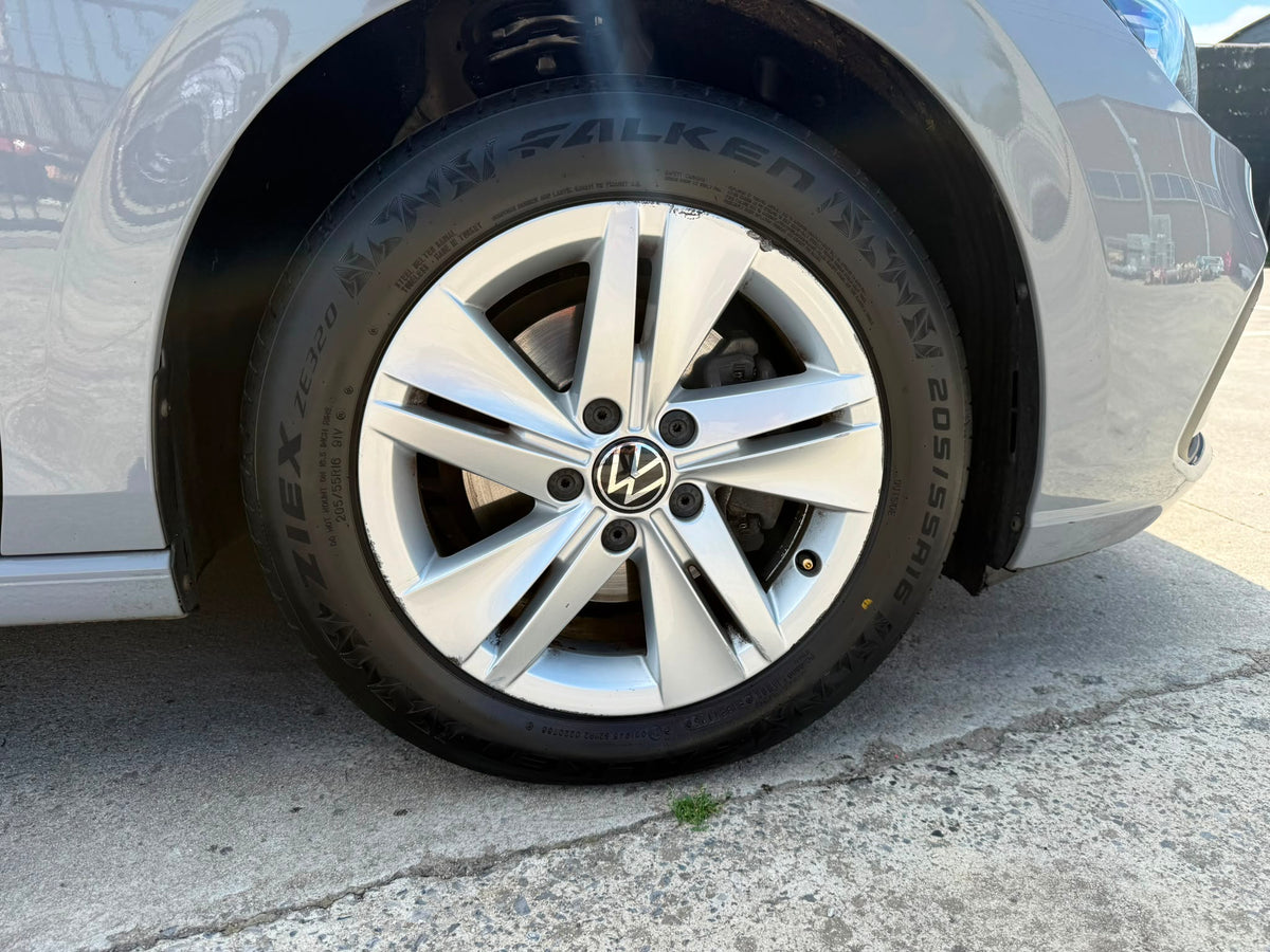 Volkswagen Golf 8