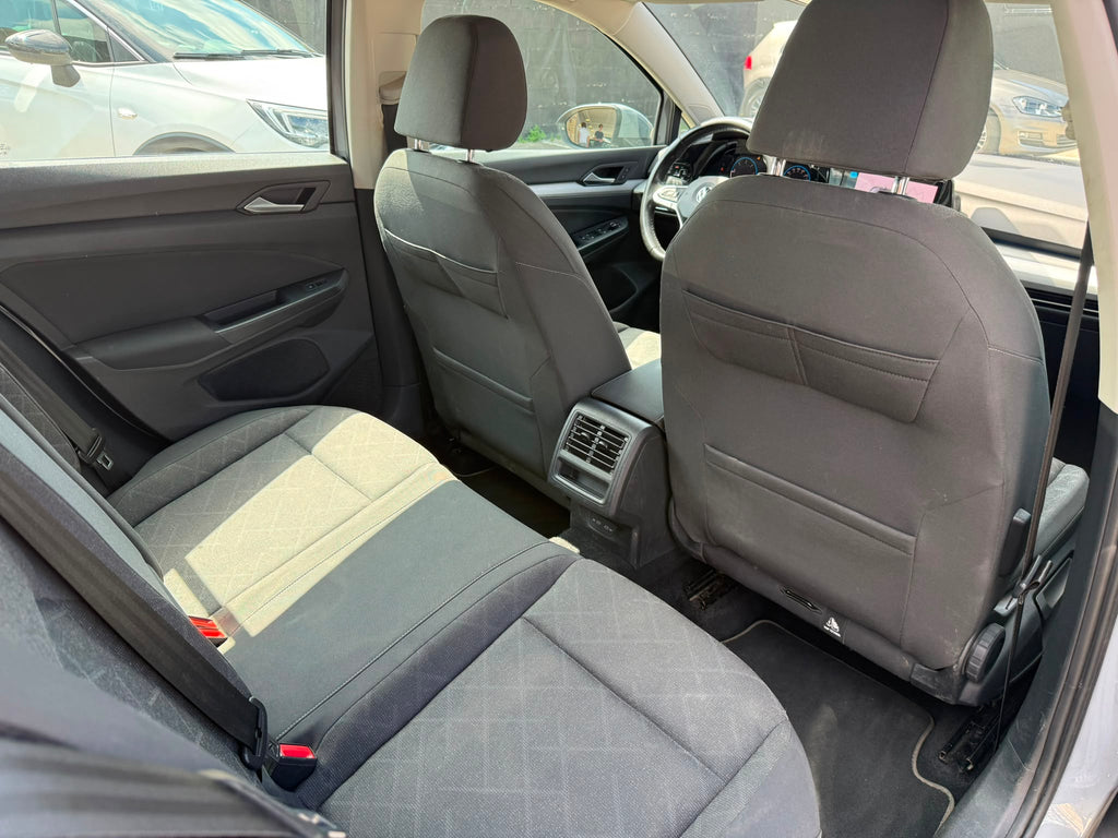 Volkswagen Golf 8
