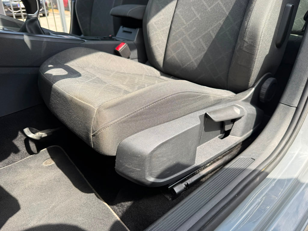 Volkswagen Golf 8